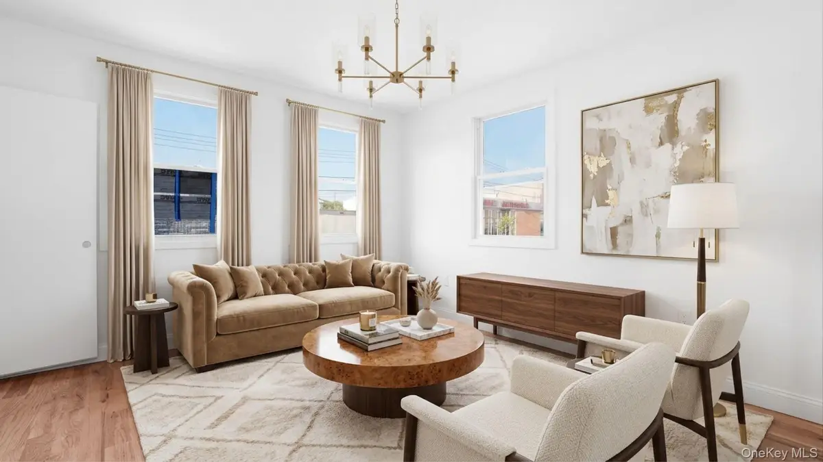1148 E 211th Street, Bronx, NY 10469 - #1