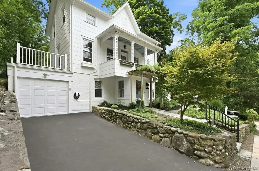 18 Washington Place, Northport, NY 11768 - #2