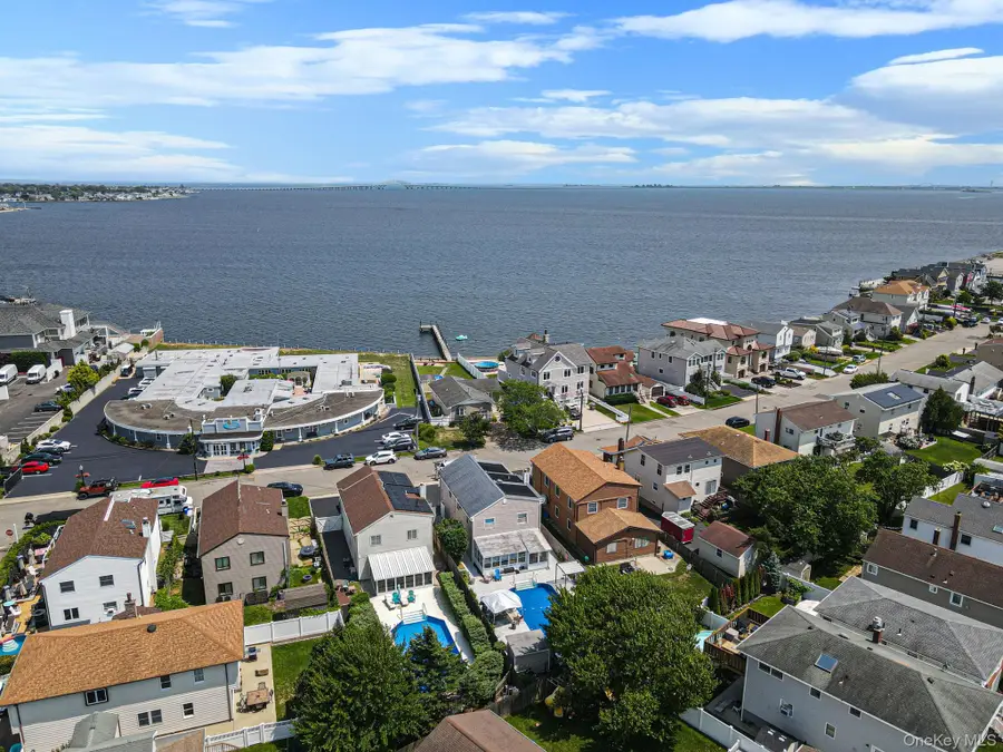 32 Yacht Club Road, Babylon, NY 11702 - #2