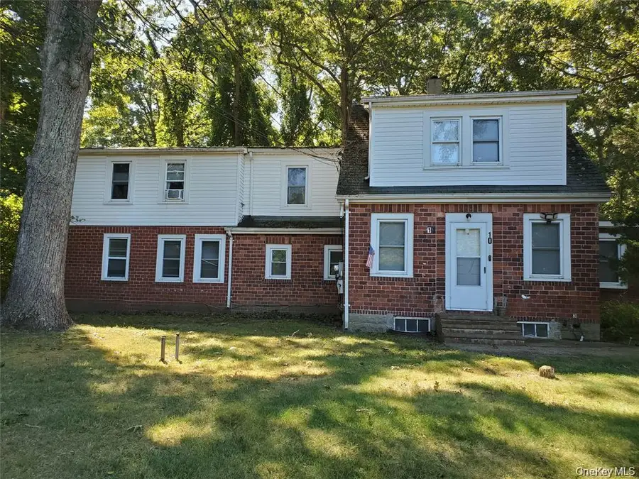 10 Sally Lane, Ridge, NY 11961 - #3