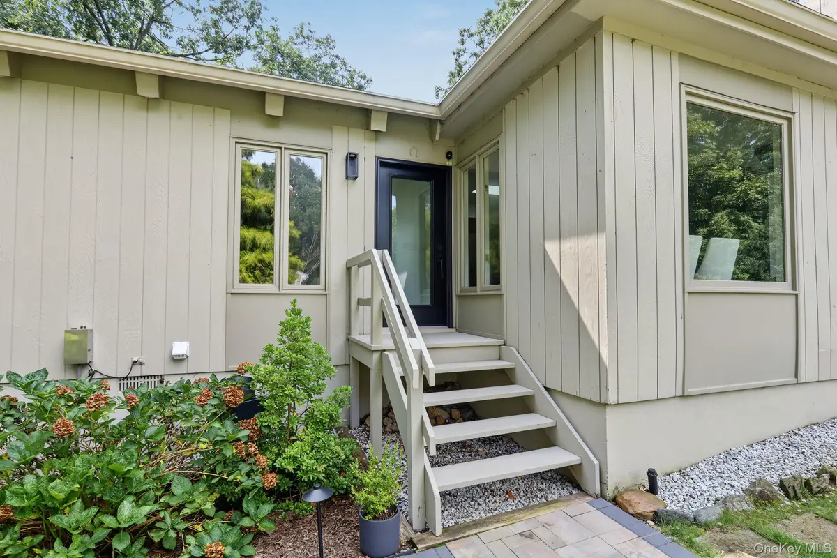 4 Leatherstocking Lane, Mamaroneck, NY 10543 - #1