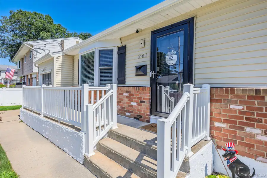 241 Houston Street, Lindenhurst, NY 11757 - #2