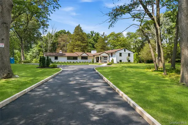 31 Saw Mill Road, Cold Spring Harbor, NY 11724