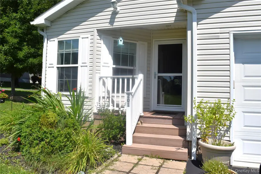 201 Brittany Terrace, Rock Tavern, NY 12575 - #2