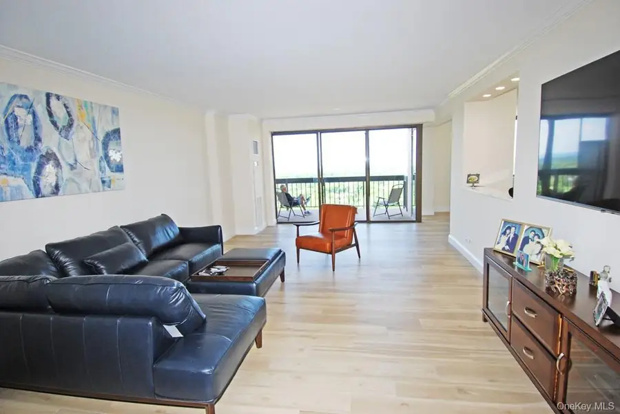 27010 Grand Central #22G, Queens, NY 11005 - #3