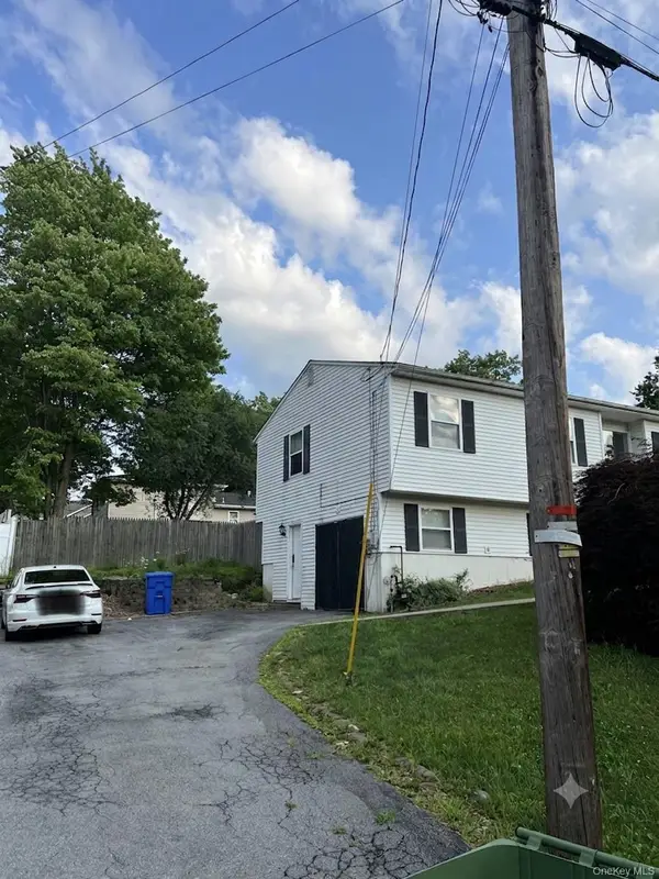 18 Pine Street, Middletown, NY 10940