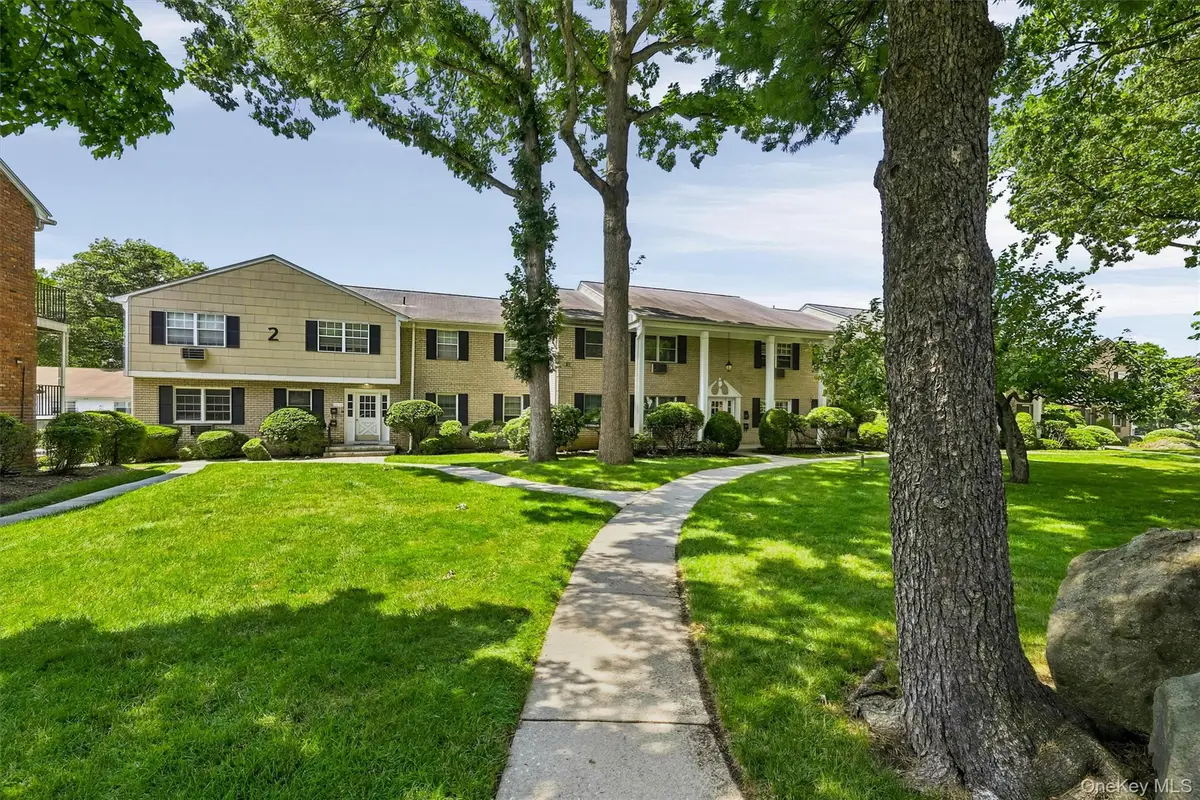 264 Parkside Drive, Suffern, NY 10901 - #1