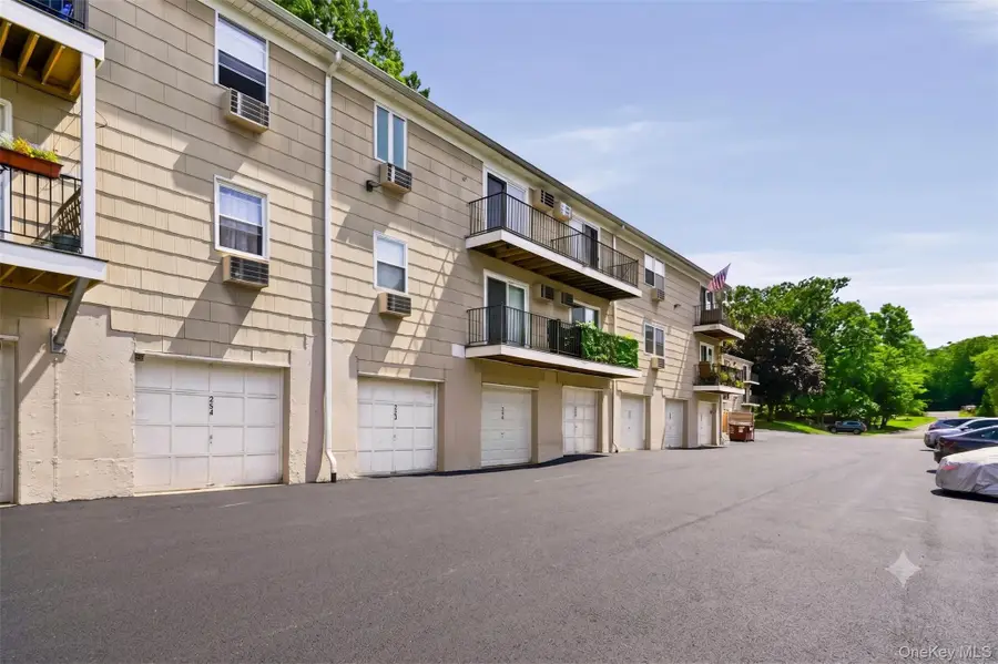 264 Parkside Drive, Suffern, NY 10901 - #3