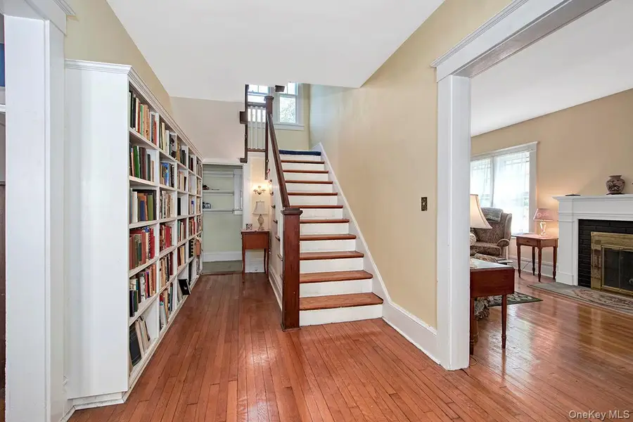 9 Linda Avenue, White Plains, NY 10605 - #3