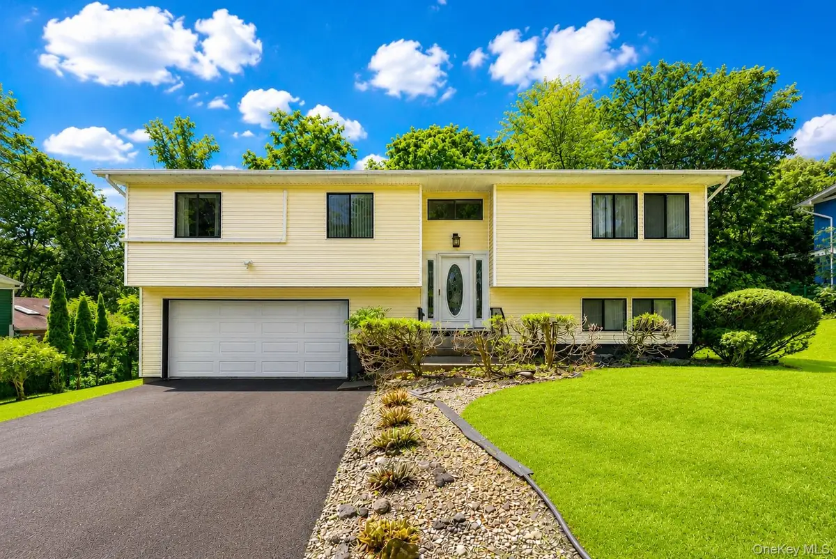 23 Carriage Lane, Spring Valley, NY 10977 - #1