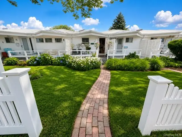 35 Library Avenue #8 R, Westhampton Beach, NY 11978 - #1