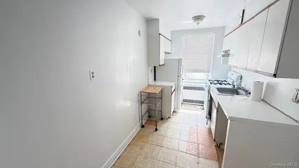 61-41 Saunders Street #B67, Rego Park, NY 11374