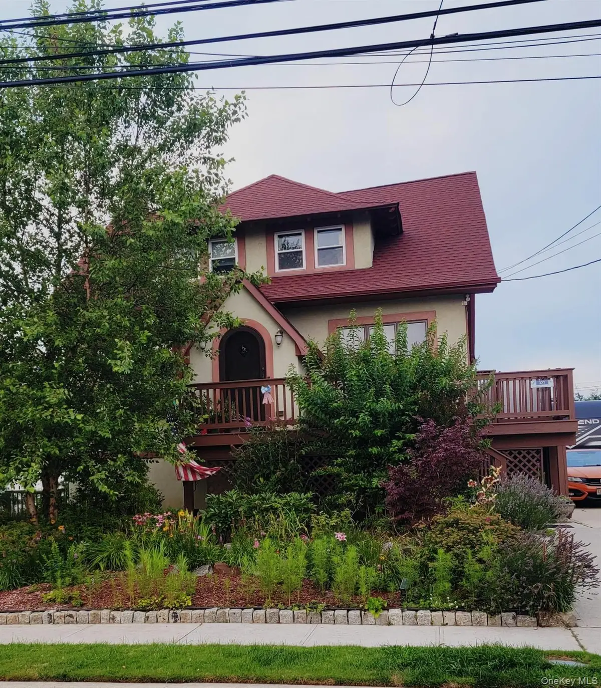 359 Roosevelt Avenue, Freeport, NY 11520 - #1