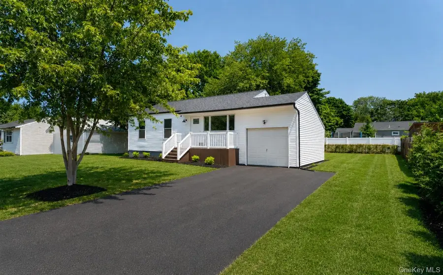 743 Hoffman Avenue, Bellport, NY 11713 - #2