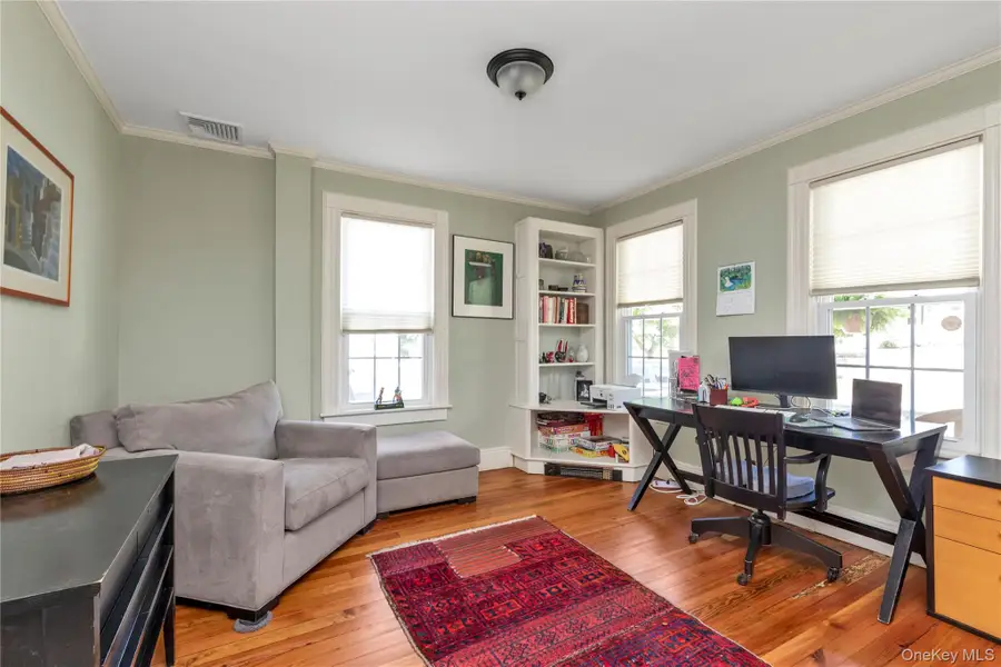 51 Tooker Avenue, Oyster Bay, NY 11771 - #3