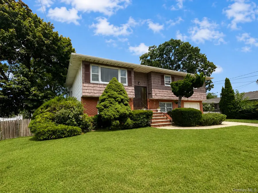 344 47th Street, Lindenhurst, NY 11757 - #2