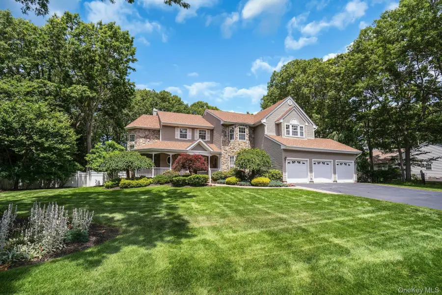 7 Dorm Court, East Setauket, NY 11733 - #2