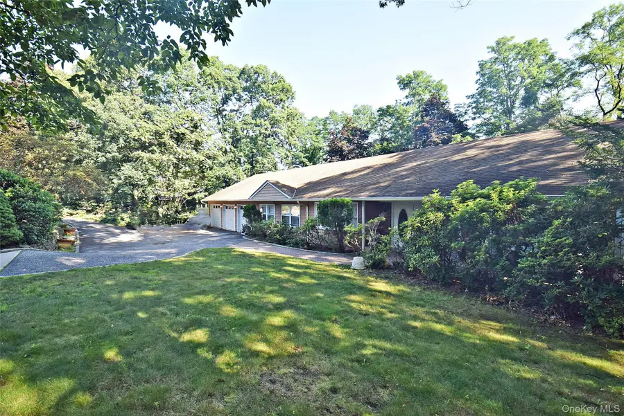 29 Ivy Hill Drive, Smithtown, NY 11787 - #2