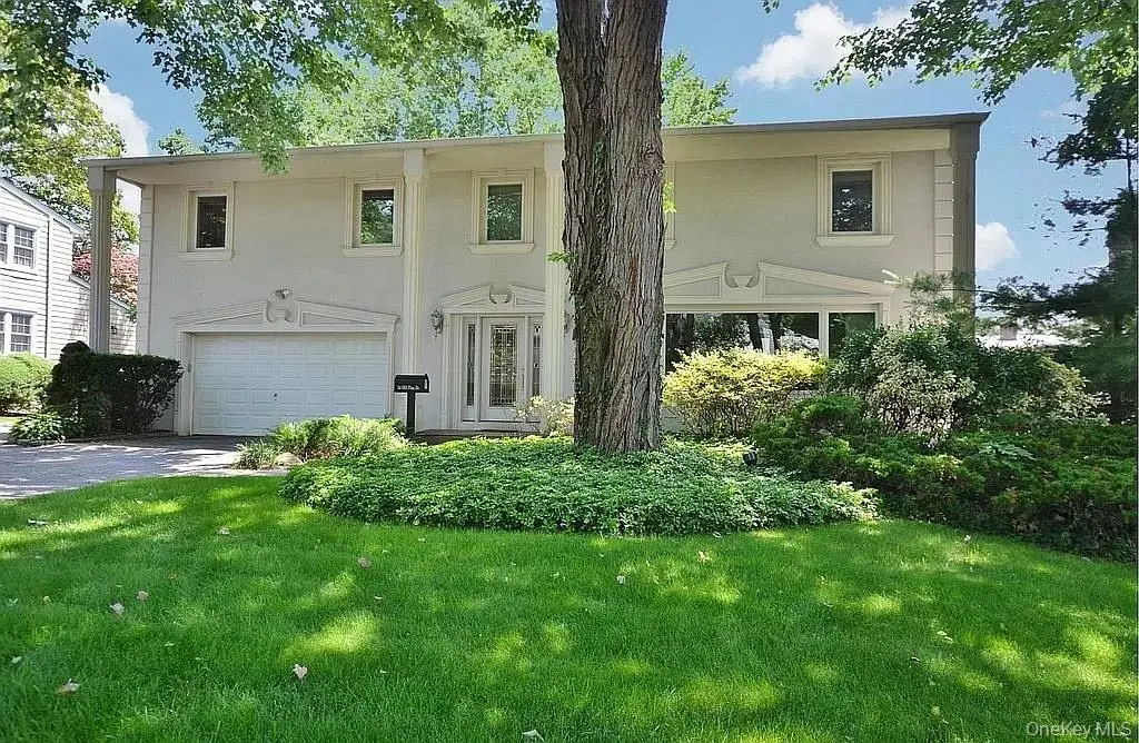 34 Old Pine Drive, Manhasset, NY 11030 - #1