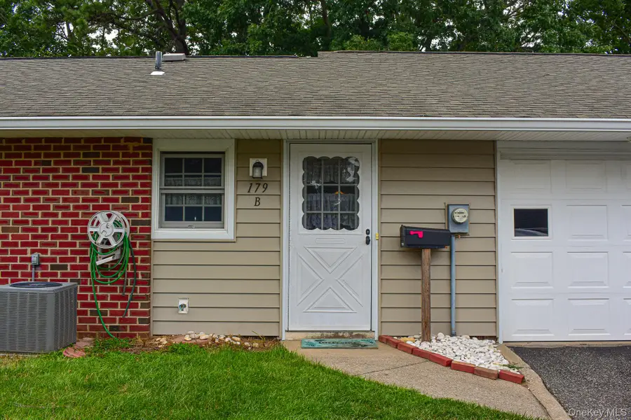 179 Ventry Court #B, Ridge, NY 11961 - #3