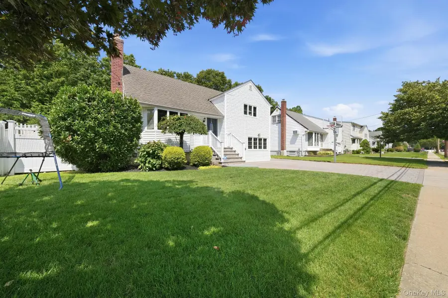 422 Park Lane, Massapequa Park, NY 11762 - #3