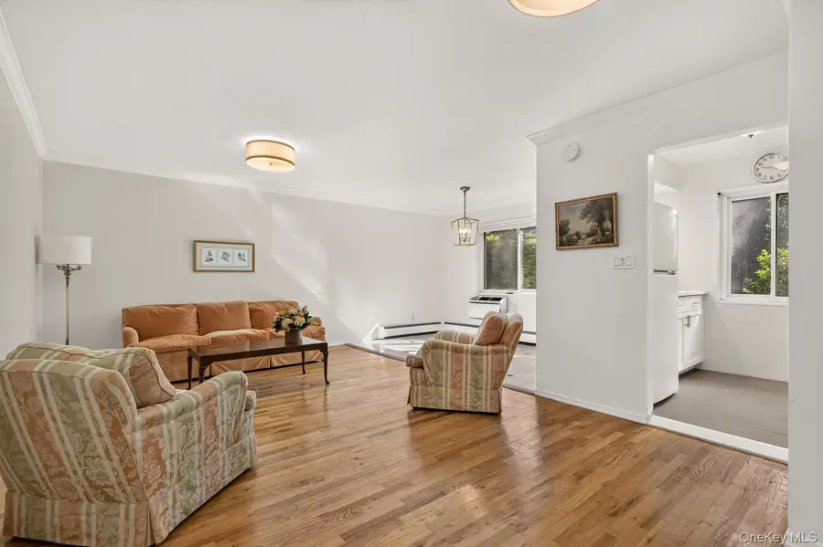 200 Lexington #1F, Oyster Bay, NY 11771 - #2