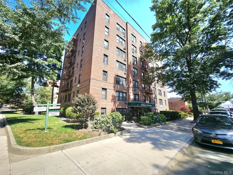 87-01 Midland Parkway #7D, Jamaica, NY 11432 - #2