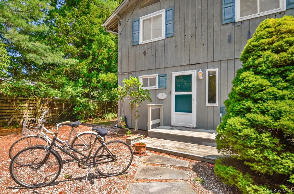 11 Devon Road, Amagansett, NY 11930 - #1