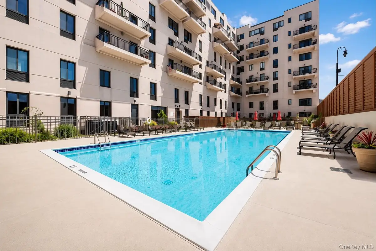 100 Broadway W #4T, Long Beach, NY 11561 - #1