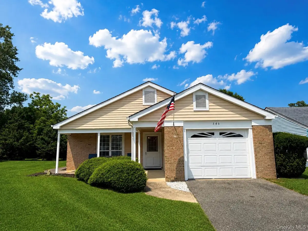 545 Stratford Lane, Ridge, NY 11961 - #1