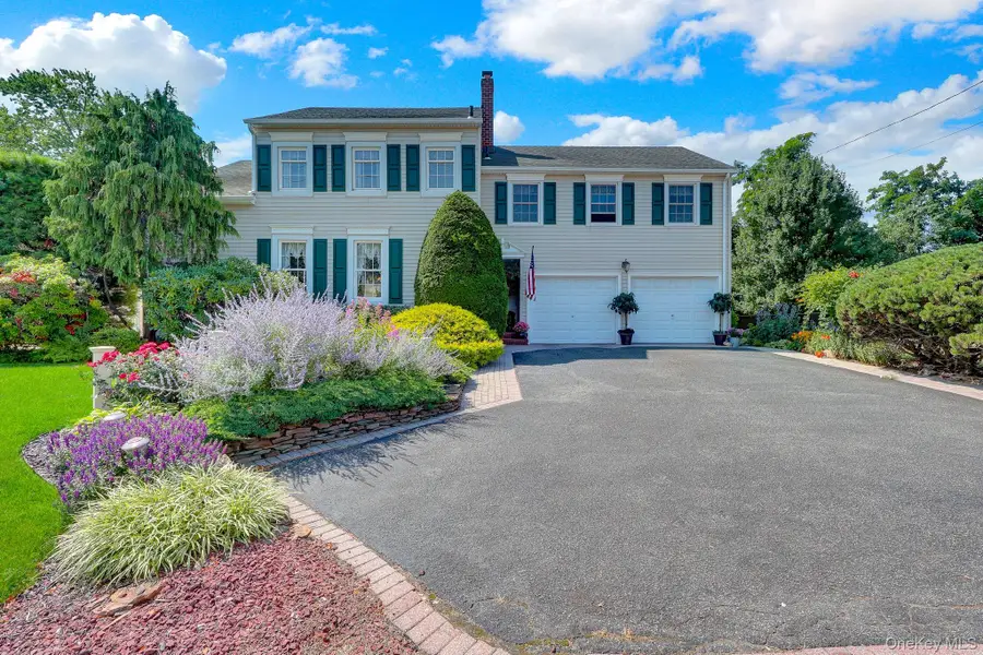 4394 Merrick Road, Massapequa, NY 11758 - #3