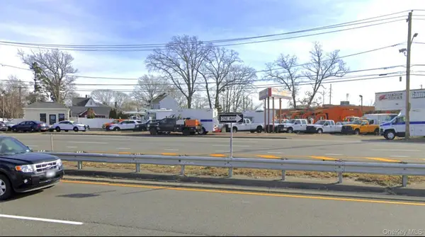 50 Sunrise Highway, Massapequa, NY 11758