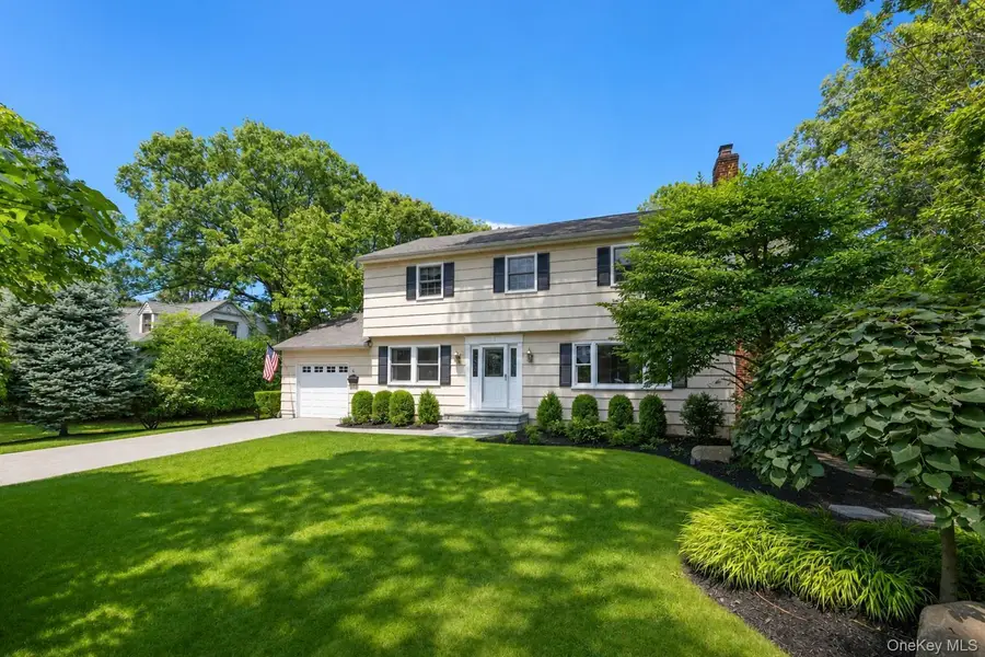 6 Crown Hill Road, Northport, NY 11768 - #2