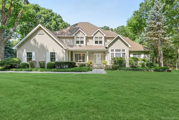16 Barclay Drive, Sag Harbor, NY 11963