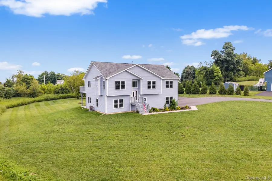 21 Meadow View Drive, Marlboro, NY 12542 - #3