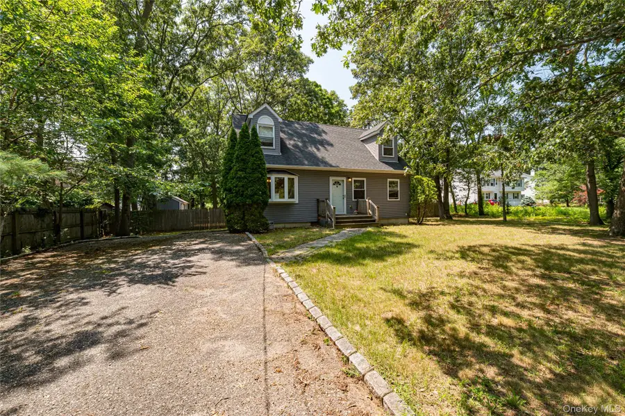 252 Oxhead Road, Centereach, NY 11720 - #2