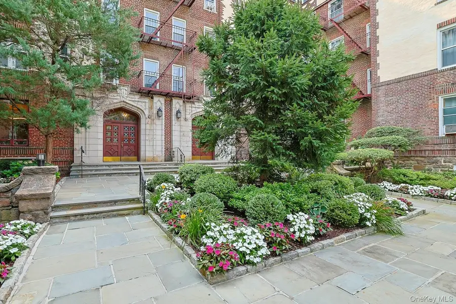 1470 Midland Ave #5L, Bronxville, NY 10708 - #3