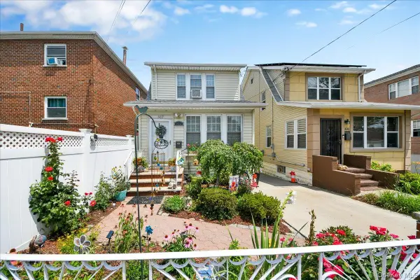 322 Logan Avenue, Bronx, NY 10465