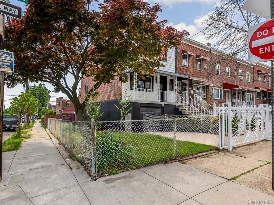 1066 E 219th Street, Bronx, NY 10469 - #2