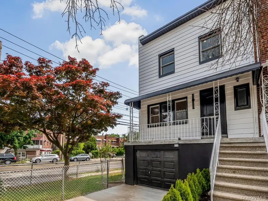 1066 E 219th Street, Bronx, NY 10469 - #3