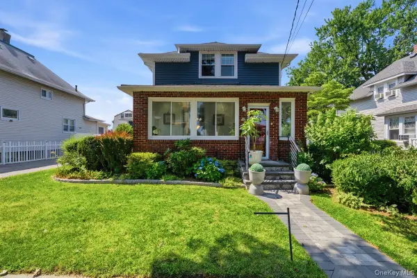 123 Briggs Avenue, Yonkers, NY 10701