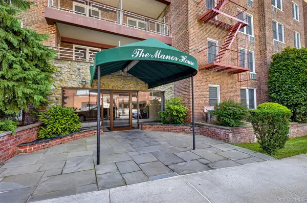 241-20 Northern Blvd #3P, Little Neck, NY 11362