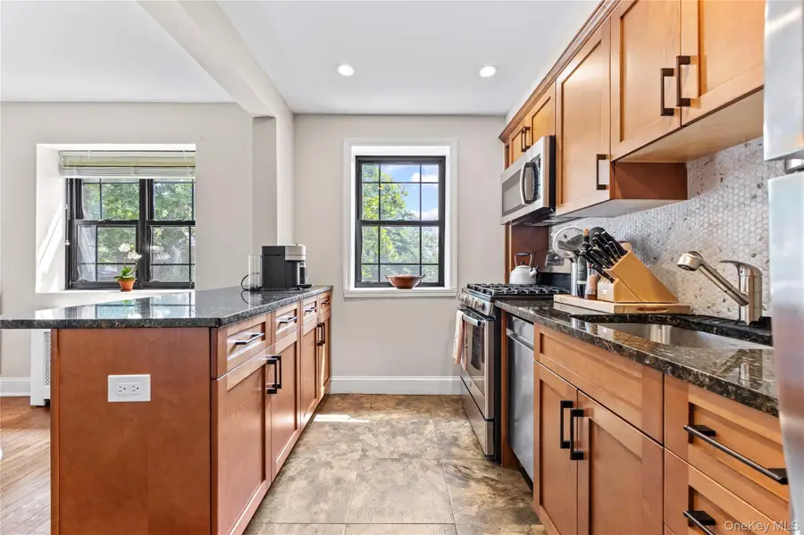 20 Manchester Road #2L, Eastchester, NY 10709 - #2