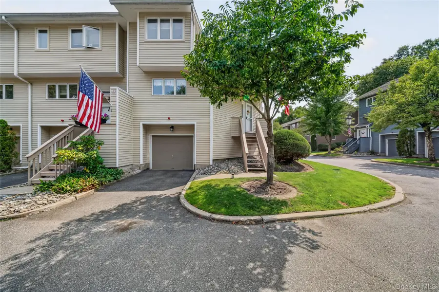 57 Village Green, Bardonia, NY 10954 - #2