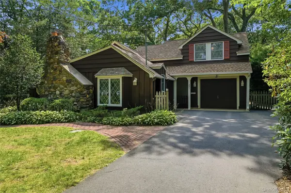 481 Ackerson Boulevard, Brightwaters, NY 11718