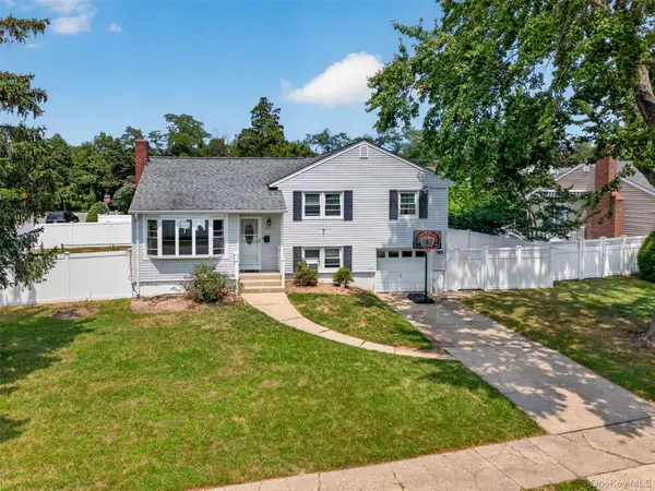 201 Willis Court, Wantagh, NY 11793