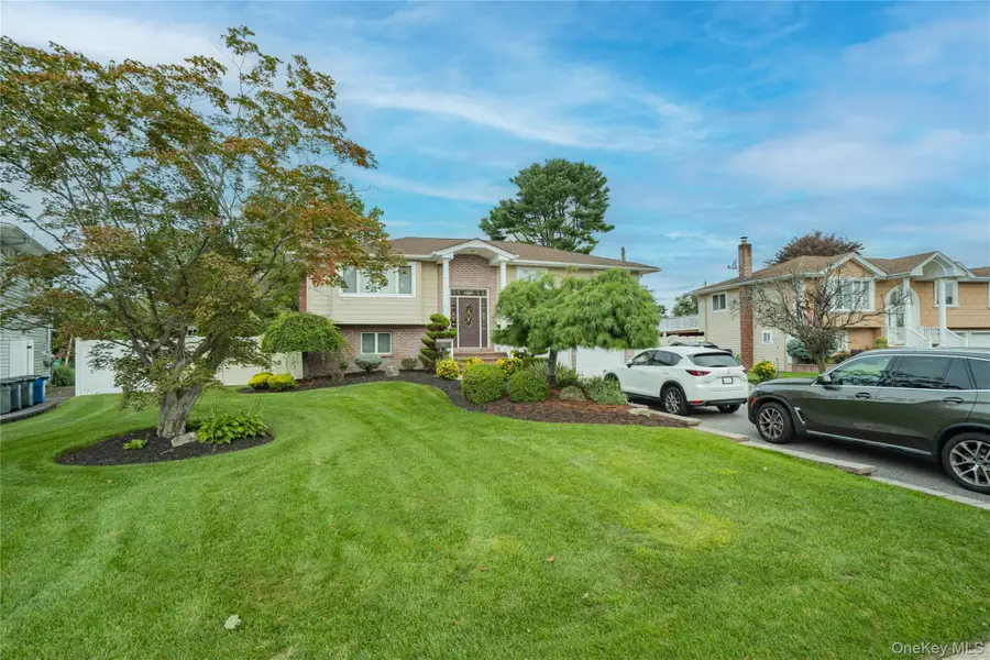 66 Harvest Lane, Commack, NY 11725 - #2
