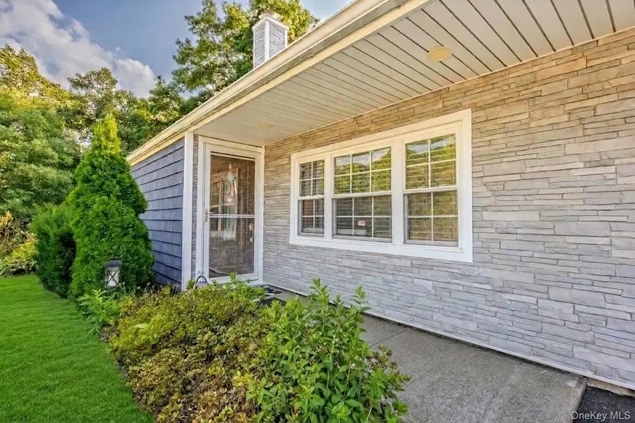 72 S Village Drive, Bellport, NY 11713 - #3