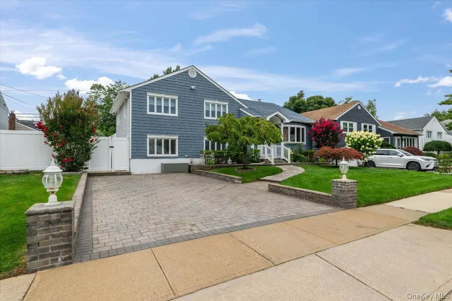 790 Wenwood Drive, East Meadow, NY 11554 - #3