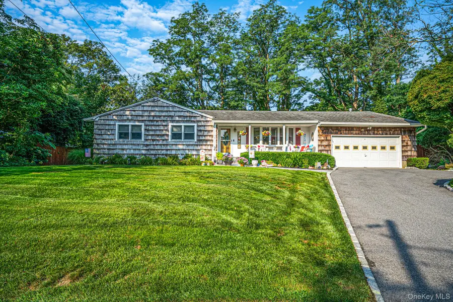 46 Marbeth Circle, Miller Place, NY 11764 - #2
